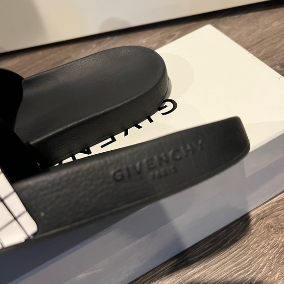 Givenchy women slides - Picture 8 of 9